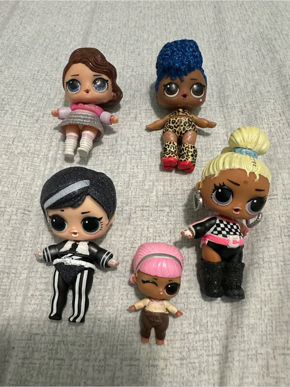 L.O.L. Surprise! Dolls Set with Pink, Purple, Blue, Green and Multicolor Pieces